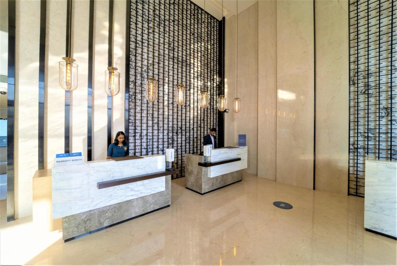 Courtyard By Marriott Vadodara