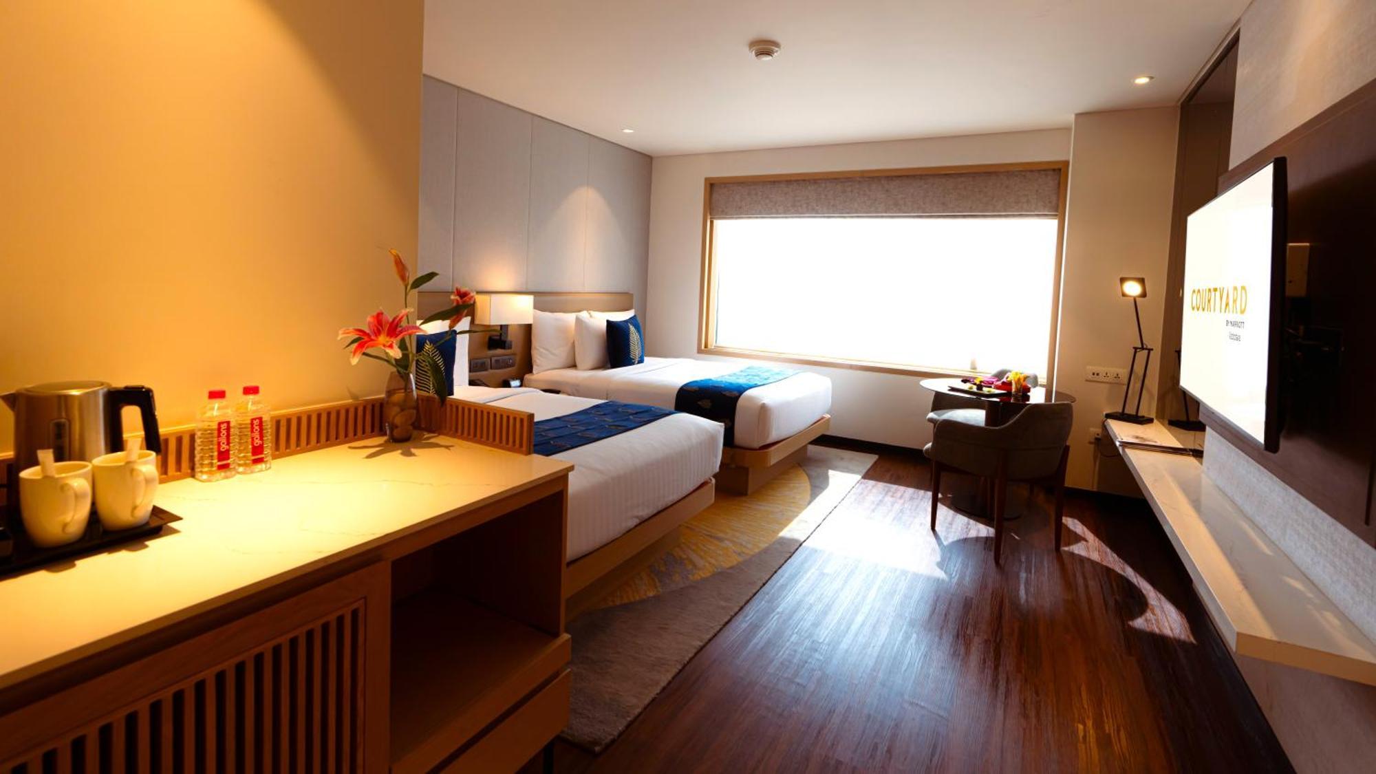 Courtyard By Marriott 5* Vadodara